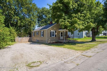 210 Laffoon Dr, Frankfort, KY 40601