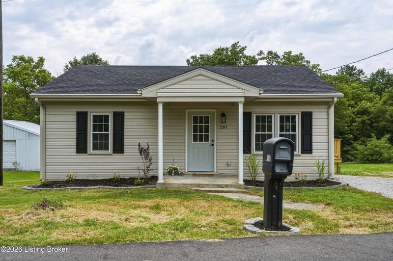 210 Montclair School Rd, Simpsonville, KY 40067