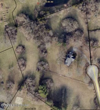 2100 Walnut Rd, La Grange, KY 40031