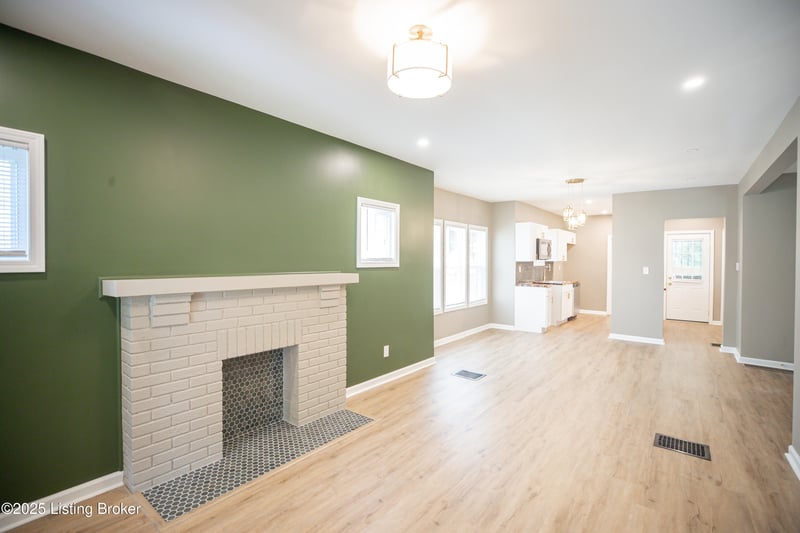 2108 Oregon Ave, Louisville, KY 40210