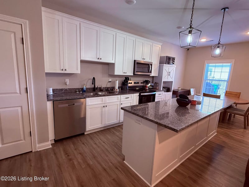 211 Bullitt Creek Dr #15, Shepherdsville, KY 40165