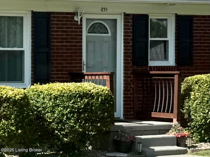 211 E 5th St, Hardinsburg, KY 40143