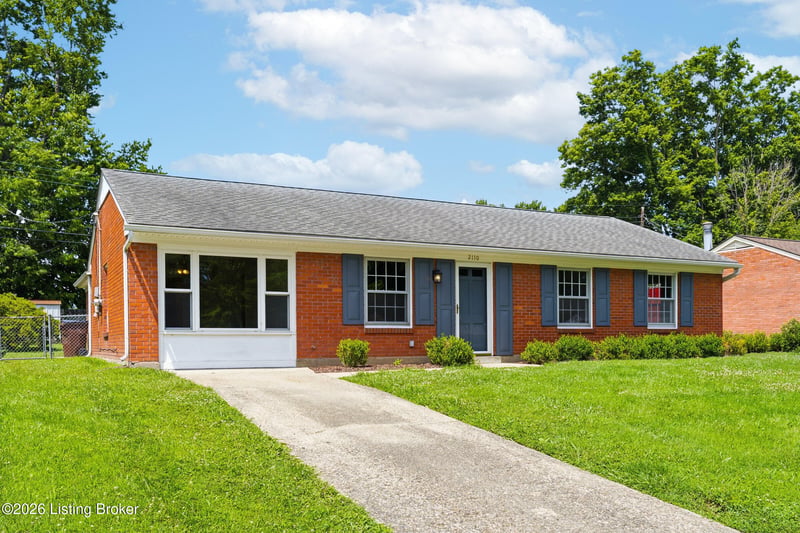 2110 Dogoon Dr, Louisville, KY 40223