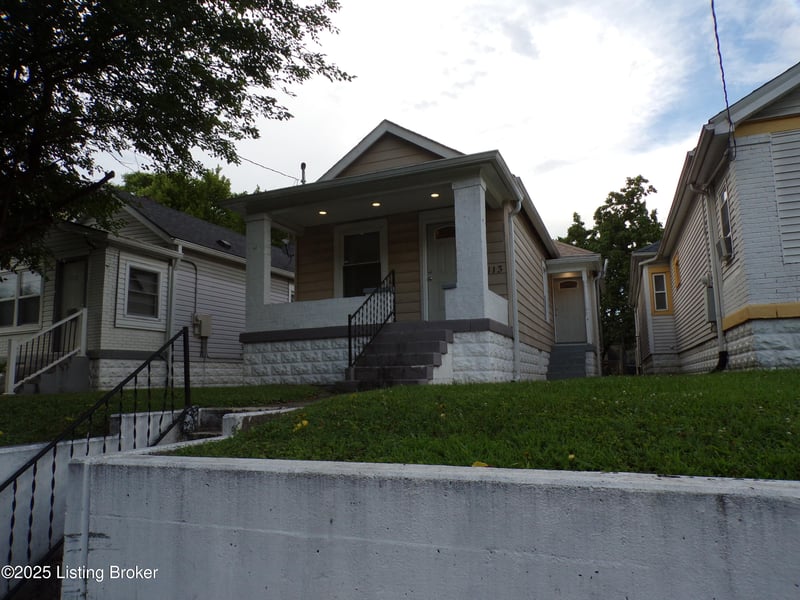 2113 Dumesnil St, Louisville, KY 40210