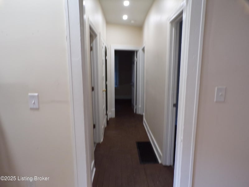 2113 Dumesnil St, Louisville, KY 40210