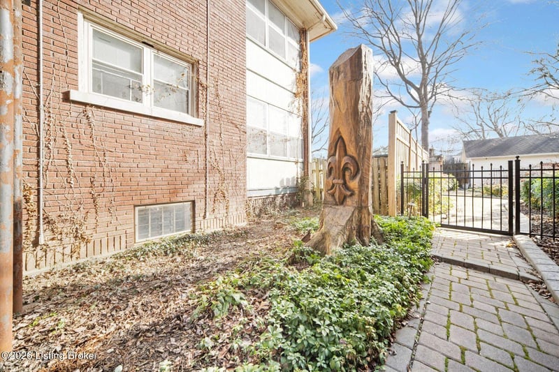 2114 Bonnycastle Ave, Louisville, KY 40205