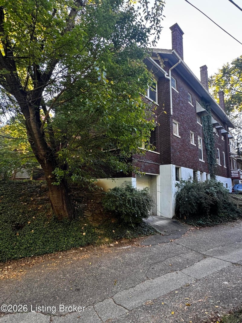 2116 Baringer Ave, Louisville, KY 40204