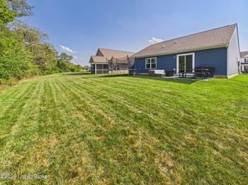 2117 Carnegie Dr, Shelbyville, KY 40065