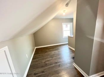 2121 W Lee St, Louisville, KY 40210