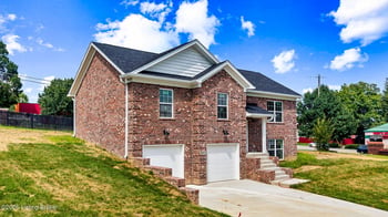 2125 Churchdown Ln, Louisville, KY 40214