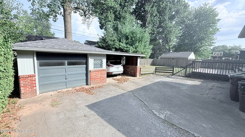213 Heady Ave, Louisville, KY 40207