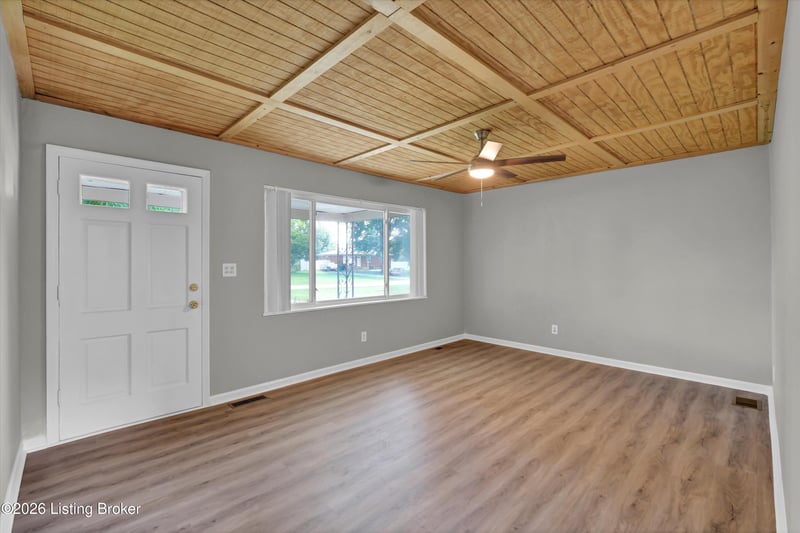 213 Pebblebrook Dr, Shepherdsville, KY 40165