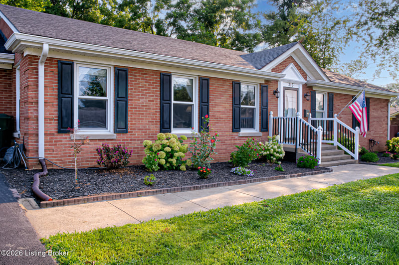 213 Pocahontas Trl, Georgetown, KY 40324