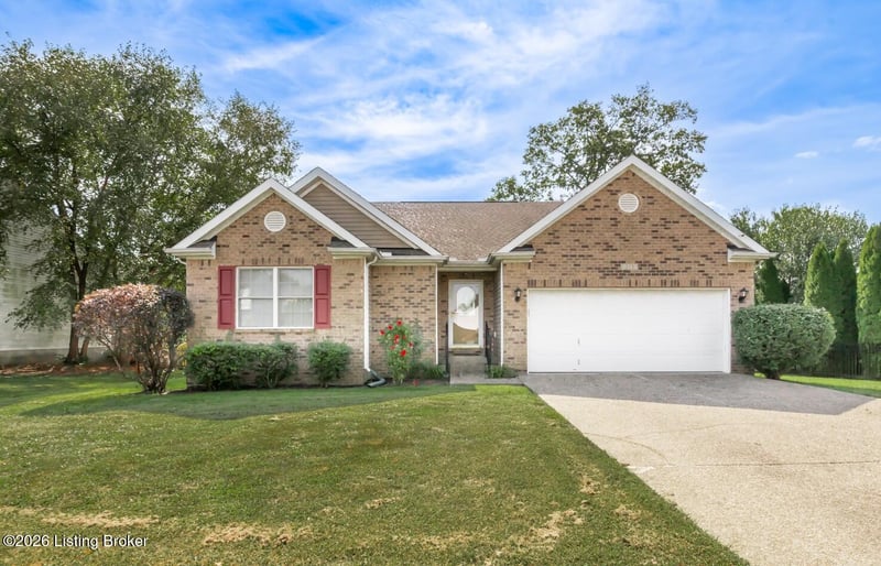 213 Saint Regis Dr, Shelbyville, KY 40065
