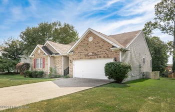 213 Saint Regis Dr, Shelbyville, KY 40065
