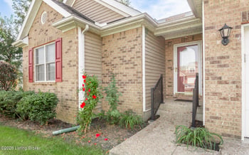 213 Saint Regis Dr, Shelbyville, KY 40065