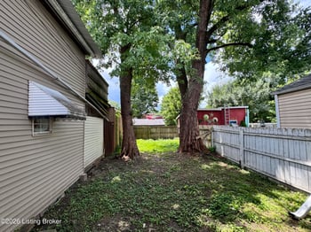 2136 Lytle St, Louisville, KY 40212