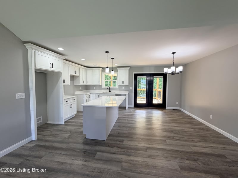 214 New Orleans Ct, Taylorsville, KY 40071