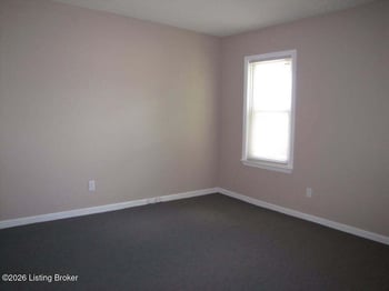 214 W Collins Ct, Louisville, KY 40214