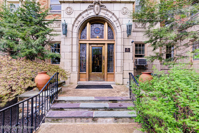2140 Bonnycastle Ave #3E, Louisville, KY 40205