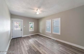 2146 W Gaulbert Ave, Louisville, KY 40210