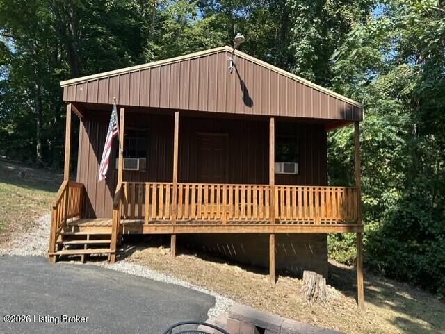215 Carver Dr, Scottsville, KY 42164