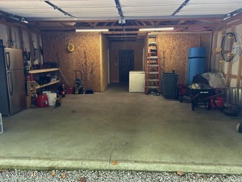 215 Carver Dr, Scottsville, KY 42164