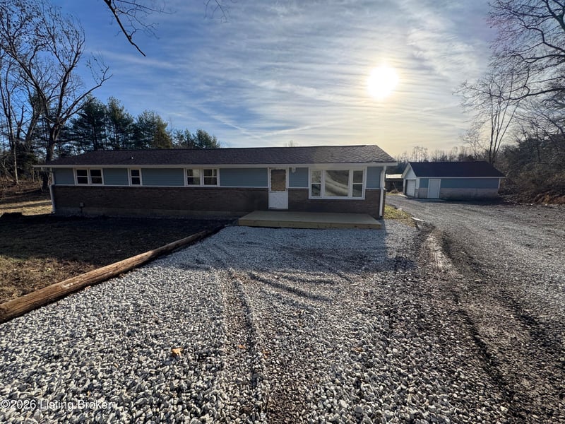 215 Meade Springs Rd, Brandenburg, KY 40108