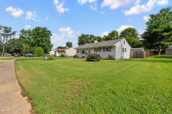 216 Granvil Dr, Louisville, KY 40218