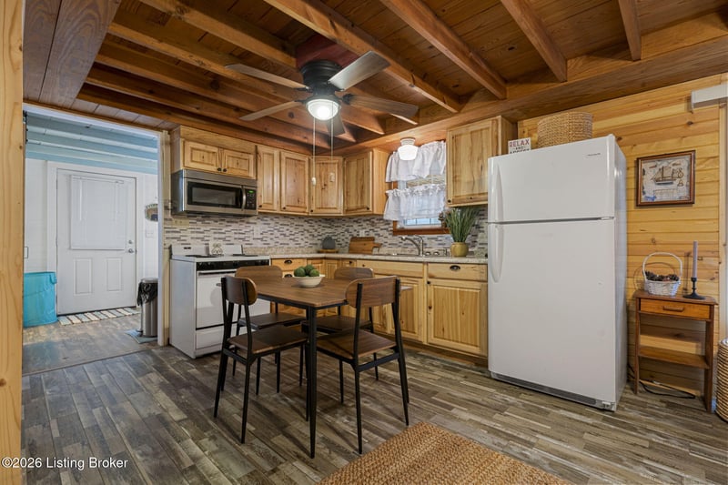 216 Hidden Valley Ext A Ln, Hudson, KY 40145