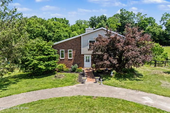 216 Shakeland Dr, Louisville, KY 40299