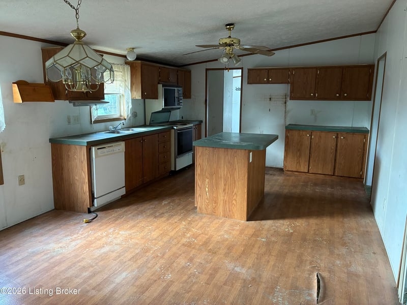 217 Broko Ln, Smithfield, KY 40068