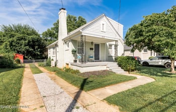 218 Fairlawn Rd, Louisville, KY 40207