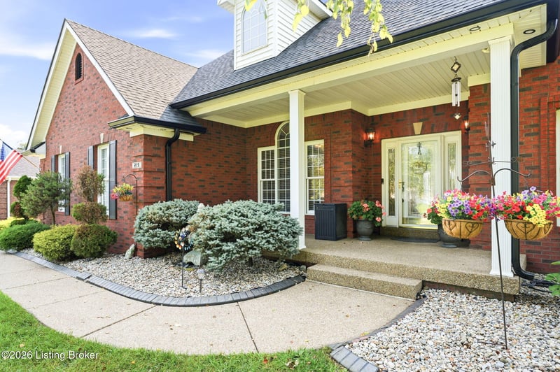 219 Blackberry Cir, Mt Washington, KY 40047