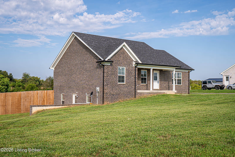 219 Cassidy Dr, Taylorsville, KY 40071