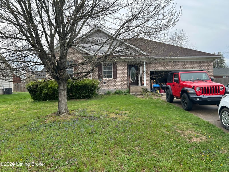 219 Forest Park Dr, Mt Washington, KY 40047