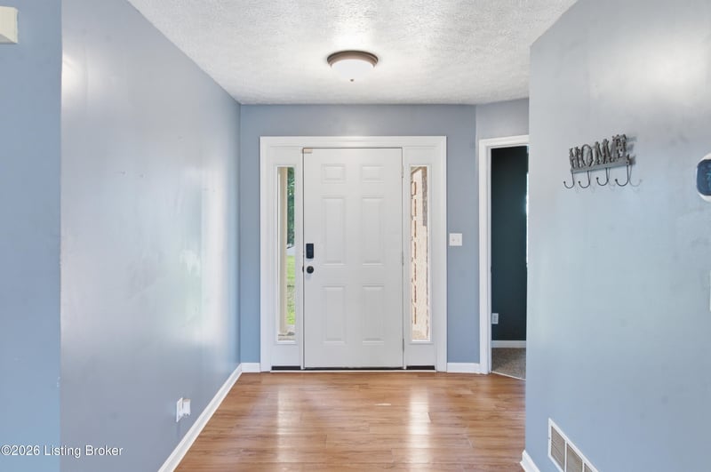 219 Joshua Ct, Shepherdsville, KY 40165
