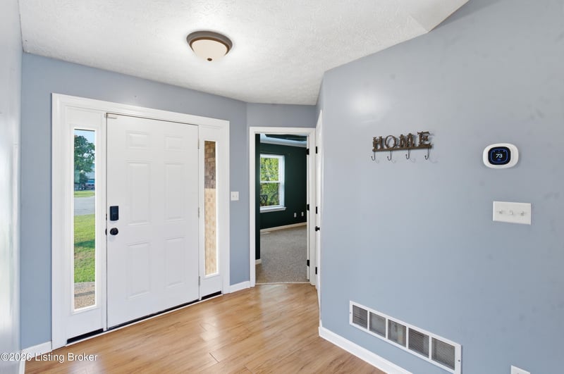 219 Joshua Ct, Shepherdsville, KY 40165