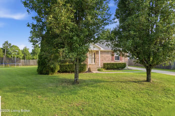 219 Joshua Ct, Shepherdsville, KY 40165