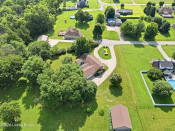 219 Kristi Shells Ct, Shepherdsville, KY 40165