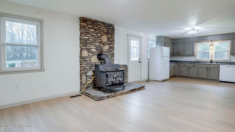 219 Merriweather Ave, Eminence, KY 40019