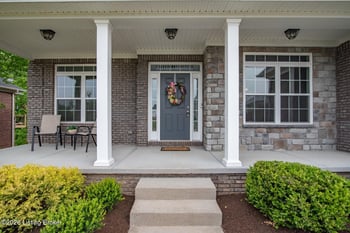 219 N Canterbury Glen Dr, Mt Washington, KY 40047