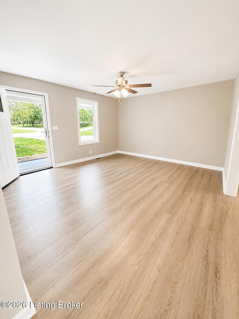 219 Saint Thomas Ct, Bardstown, KY 40004