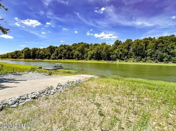 2199 Eveleigh Rd, Leitchfield, KY 42754