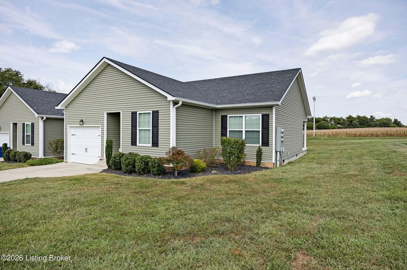 220 Bluegrass Dr, Campbellsville, KY 42718