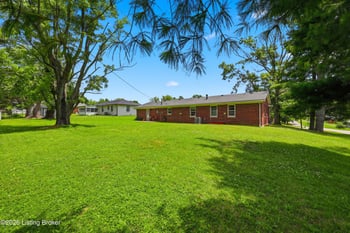 220 Forrest Dr, Lawrenceburg, KY 40342