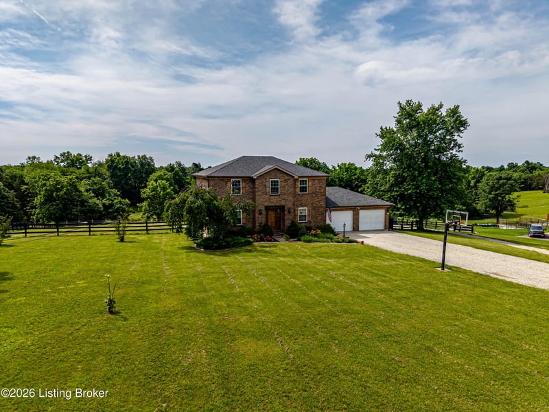 220 Hialeah Dr, Coxs Creek, KY 40013