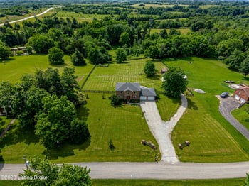 220 Hialeah Dr, Coxs Creek, KY 40013