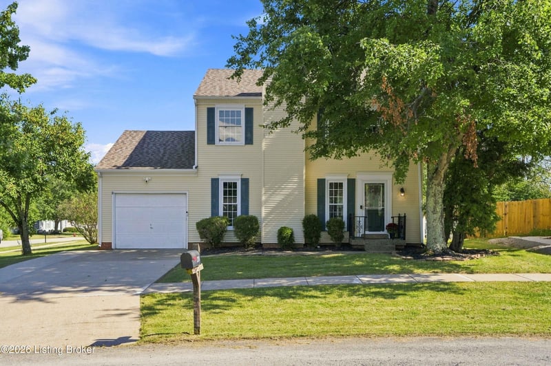 220 Rolling Ridge Way, Simpsonville, KY 40067