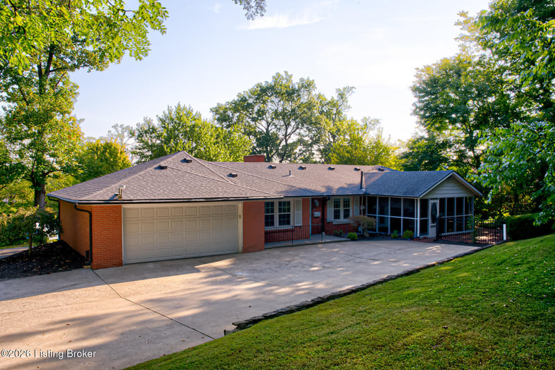 220 W Kenwood Dr, Louisville, KY 40214